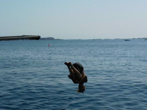 Suicide bomb!
